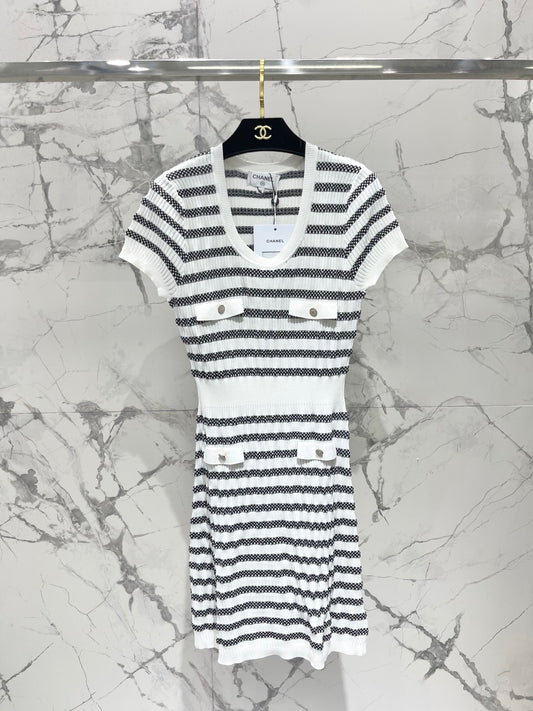 Striped, fitted, waist-cinching short pencil skirt