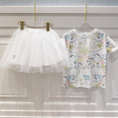 T-shirt + princess tutu skirt