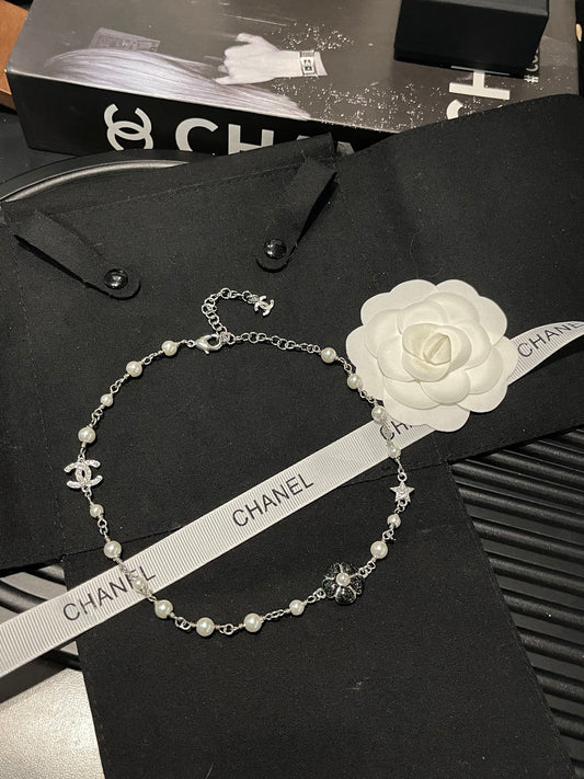 Starry Pearl Necklace