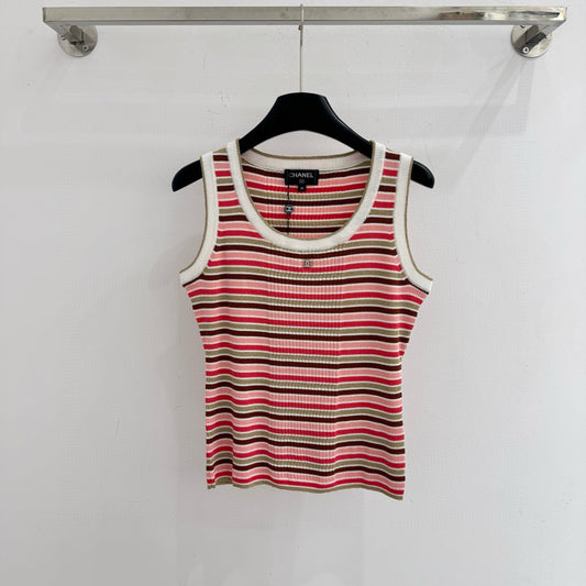 Slim-fit short-sleeved vest