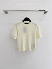 Simple solid color short-sleeved T-shirt