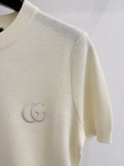 Simple solid color short-sleeved T-shirt