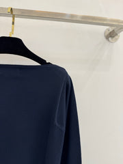 Off-the-shoulder long-sleeved knitwear