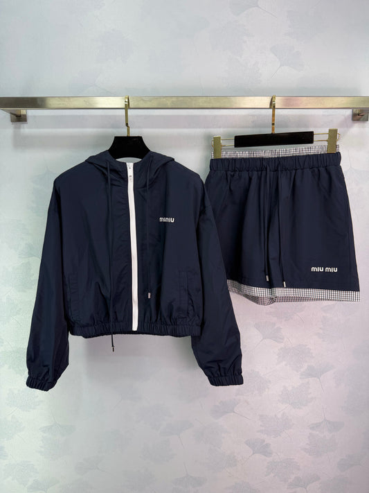 Full-width casual sportswear set