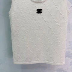 Diamond Pattern Knit vest