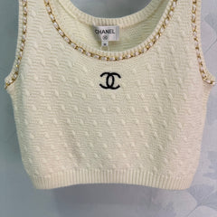 Color-blocked knit vest