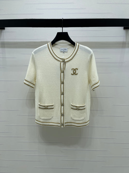Gold-trimmed Crew Neck Knitted Short-Sleeve Cardigan