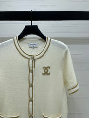 Gold-trimmed Crew Neck Knitted Short-Sleeve Cardigan