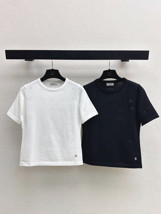 Hollow-out short-sleeved t-shirt