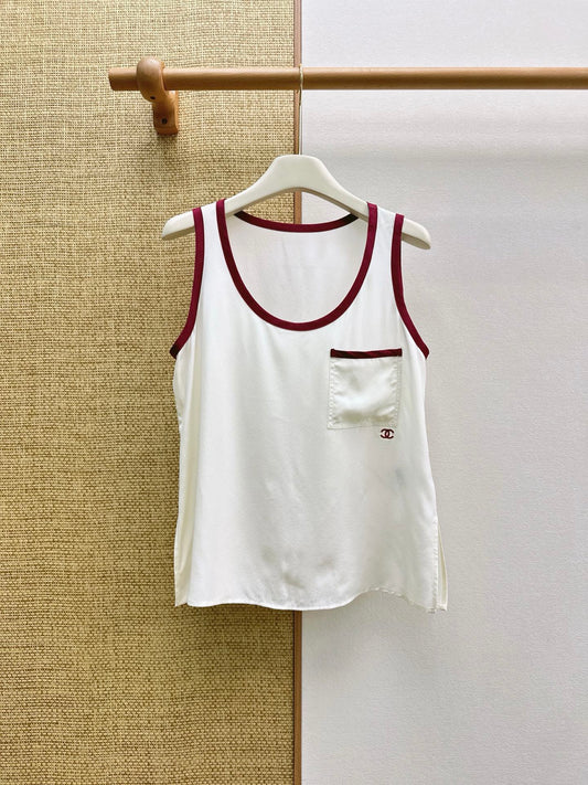 Burgundy color-blocked crew neck sleeveless vest
