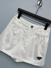Triangle-Logo Shorts
