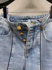 Straight-leg jeans