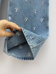 Back pocket rhinestone jeans