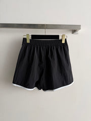 Black and white color-blocked short