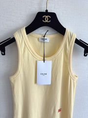 sleeveless knitwear