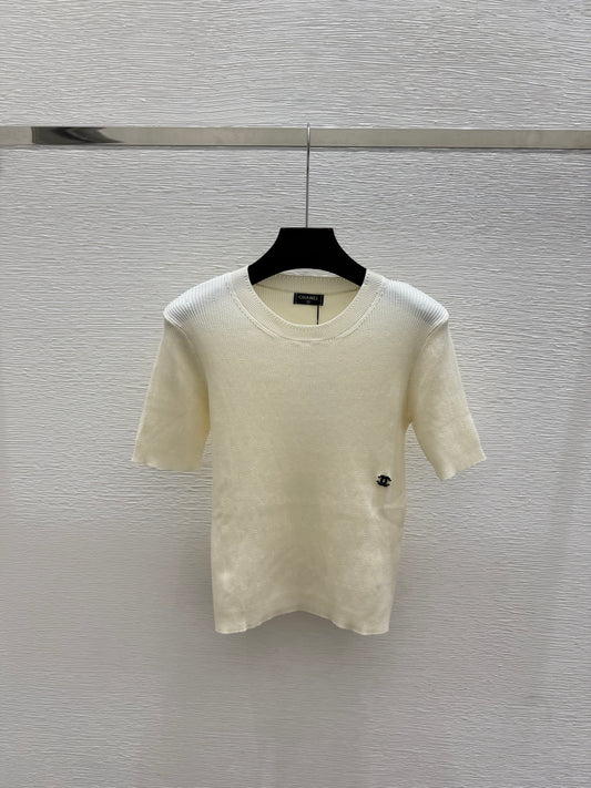 simple round neck knit short-sleeved top