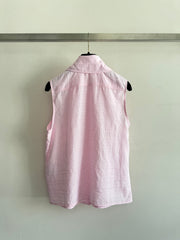 Minimalist French-style sleeveless shirt