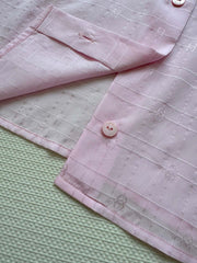 Minimalist French-style sleeveless shirt