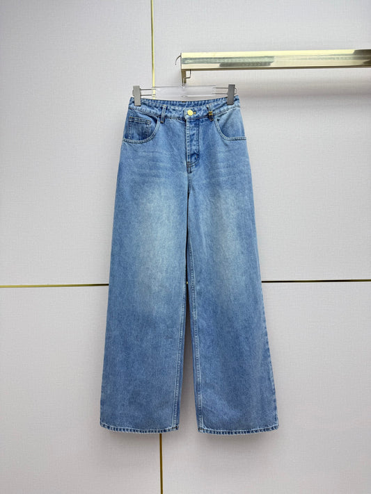 High-waisted wide-leg jeans