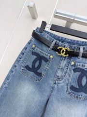Wide-leg jeans with pockets
