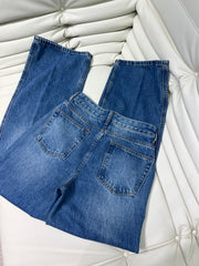 Straight-leg jeans