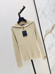Slim-fit base layer with a wide fold-over collar
