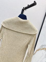 Slim-fit base layer with a wide fold-over collar