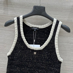 Slim fit knitted vest