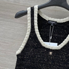 Slim fit knitted vest
