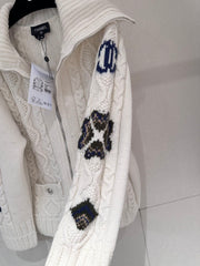 Cashmere coat with double zipper design