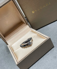 Snake head and tail ring