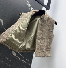 High-end retro-style vest