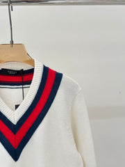 Color-blocked V-neck pullover knit long-sleeved sweater