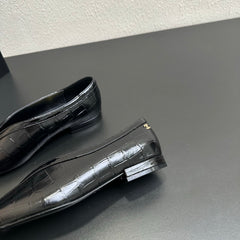 Flat, Square-Toe V-Cut Flats