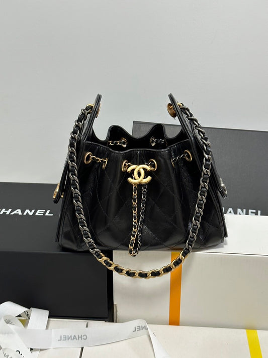 "Mandarin Duck" Chain Bag — Black Mini