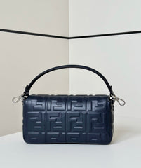 Three-dimensional textured bag