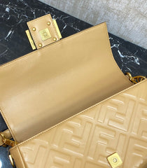 Three-dimensional textured bag