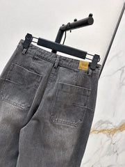 Straight-leg jeans