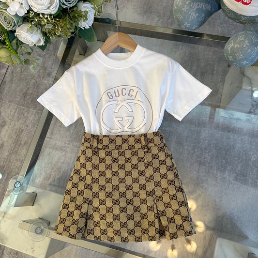 Short sleeve + skirt suit