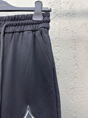 Applique four-leaf clover shorts