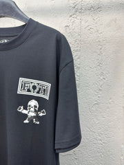 Nine-grid skull short sleeves on the back