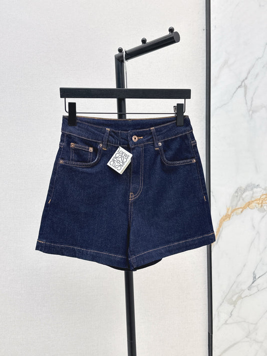 Denim shorts with letter leather patch