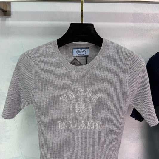 Long knitted short sleeves