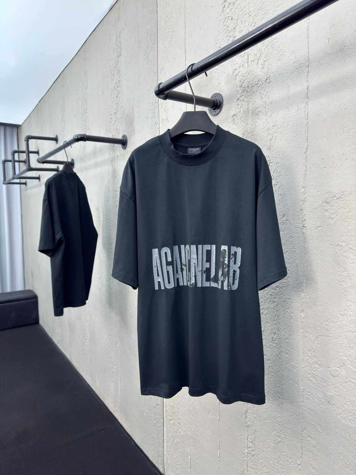 Cracked printed short sleeves