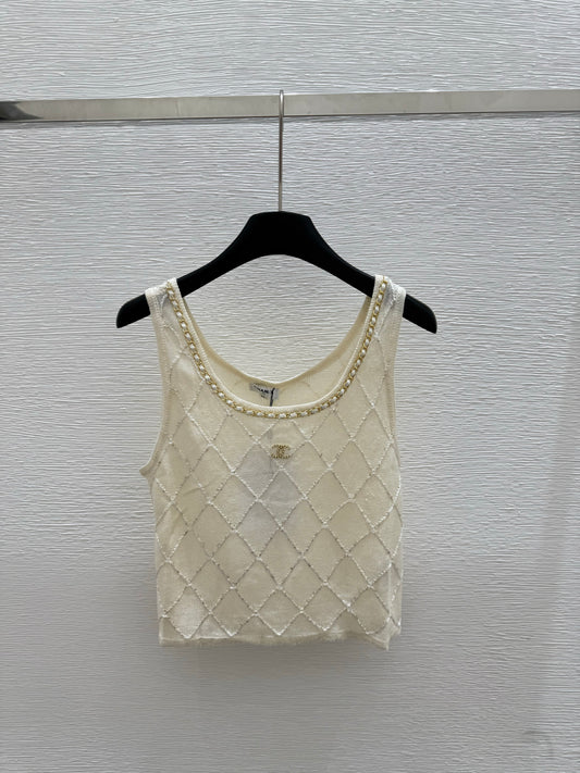 Crew neck knitted vest