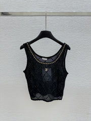 Crew neck knitted vest