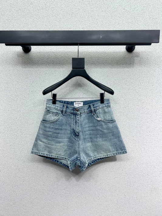 Pocket sequin shorts