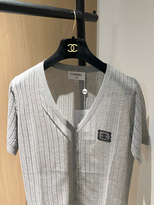 Breathable short-sleeved cardigan