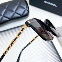 Square frame sunglasses