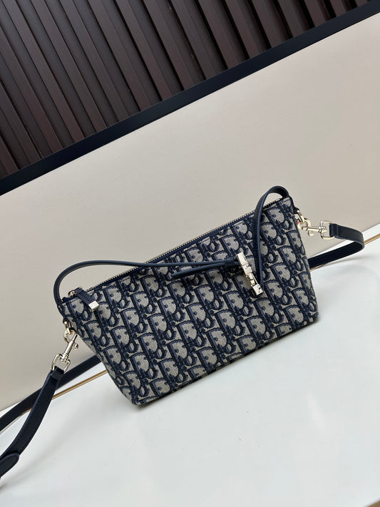 Canvas Clutch